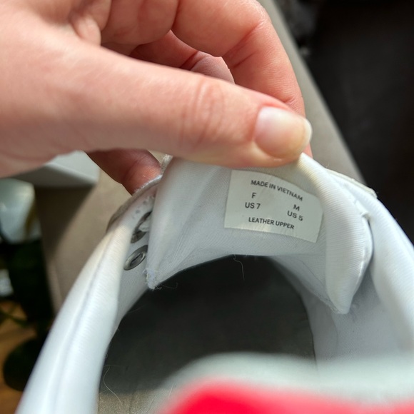 Everlane ReLeather Court Shoes - Size 7 NEVER WORN - Picture 3 of 4